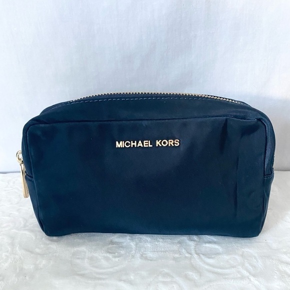 Michael Kors Handbags - - Michael Kors cosmetics bag EXCELLENT USED CONDITION